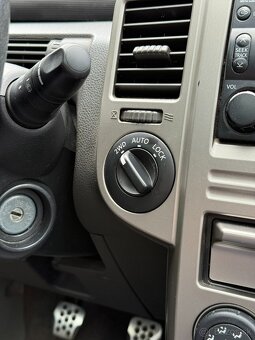Predám Nissan X-Trail 2.2 dCi Columbia Comfort 4x4 - 12