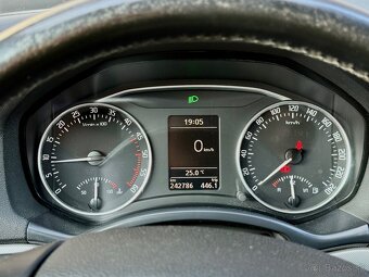 Škoda Octavia 2 facelift 2.0 TDI 103kw, Elegance+ - 12