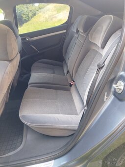 Peugeot 407 2.0 hdi - 12