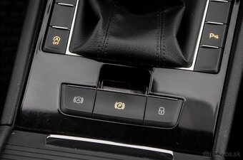 Škoda Superb Combi 1.6 TDI Ambition - 12