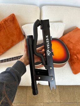 Arror Akustická gitara s puzdrom a stojanom - 12
