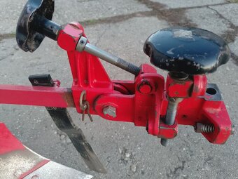 Vari oboustranný,jednostranný pluh, nastavovací těleso - 12