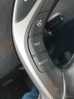 hyundai i30 1.6crdi exlusive navi, kamera,klima - 12