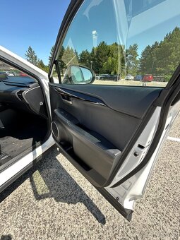 Lexus NX 300h Confort vybava rv 2016 4x4/ Vymena za lexus - 12