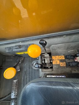 Predám stavebný teleskopický nakladač JCB 530-110 - 12