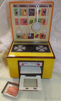 retro HRAČKY, KUCHYNSKÉ RIADIKY a iné - 12