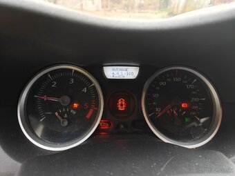 Megane Grandtour 1.5 dCi - odpis DPH , LED, aut.klim, temp - 12