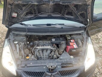 Mitsubishi COLT 1.3 benzín - 12