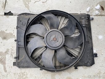 ŠKODA NÁHRADNÉ DIELY KAROSÁRSKE - 12