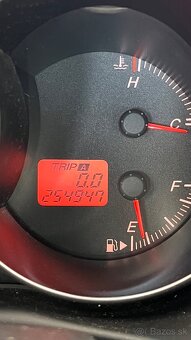 Mazda 3 -1,6 benzin 77kw - 12