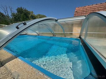 Veľký RD s bazénom v obci Petrova Ves - 2 samostatné bývania - 12