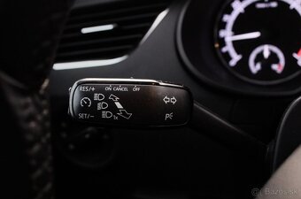 Škoda Octavia Combi 2.0 TDI Style DSG - 12