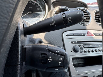 Peugeot 308 1.6 HDi FAP Family - 12