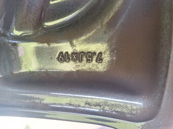 Hyundai Tuscon 5x114,3 R19 - 12