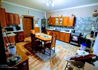 Rodinný dom, zrekonštruovaný - 12