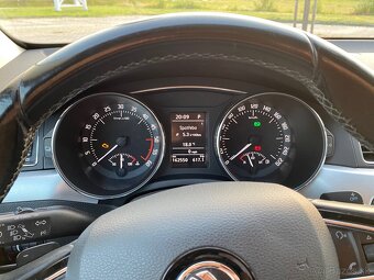 Predám Škoda Superb Elegance 4x4 170PS - 12