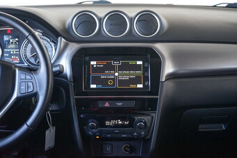 17- SUZUKI Vitara, 2019, benzín, 1.4 BoosterJet, 103 kW - 12