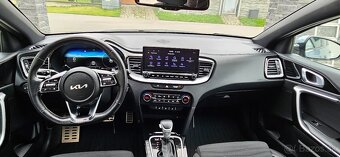 Kia Ceed SW 1.5 T-GDi GT-Line  automat 7st - 12