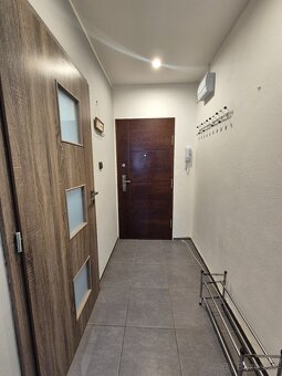 Exkluzívne prenájom 1 izb.bytu v širšom centre Levíc - 12