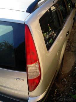 Predám Ford Focus 2007 1.6 80Kw - 12