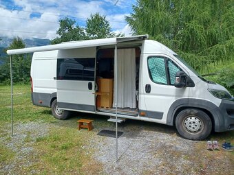 Rodinný karavan Citroen Jumper 2.2HD - 12
