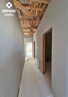 Rodinný dom s 2 bytovými jednotkami v DS, Florida V.P. - 12