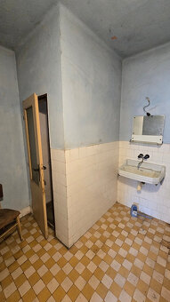 RD s pozemkom 1162 m2 v obci Jur nad Hronom - 12