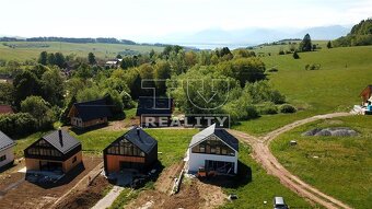 NOVOSTAVBY RODINNÝCH DOMOV V NÁDHERNOM PROSTREDÍ LIPTOVA  - 12