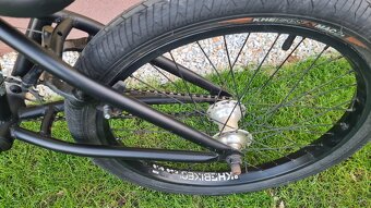 KHE BIKES SILENCER 2022 TOP STAV - 12