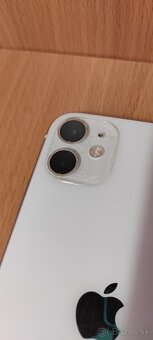 iPhone 11 64GB (100% Batéria 🔋) - 12