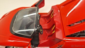 1:18 FERRARI MYTHOS - 12