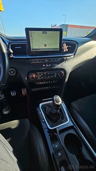 KIA Pro_cee’d Combi 150kw Manuál - 12