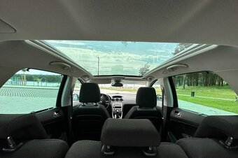 Peugeot 308 kombi SW "Panorama", 1.6 HDI, 7-miestny, 85 kW - 12