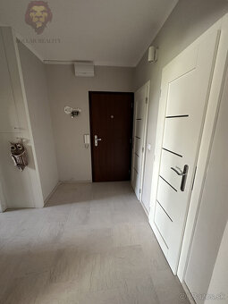 Predám 4-izbový byt, 77 m2, Nové Mesto nad Váhom – Zelená ul - 12