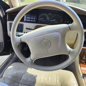 Cadillac Sevilla - 12