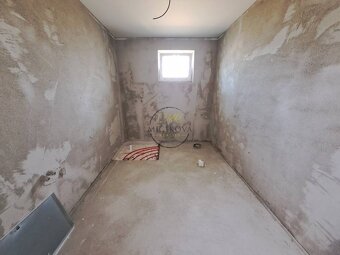 Predáme 4-izb. novostavbu bungalovu, 162 m2, Zbehy, okr. Nit - 12