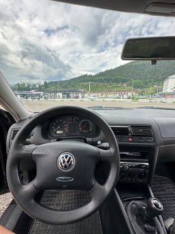 Volkswagen Golf 4 1.6 benzin - 12