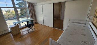 Prenájom - 8 izbový rodinný dom s 800m2 záhradou - BA III - 12