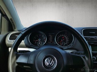 VOLKSWAGEN GOLF 1,4 MPi - 12