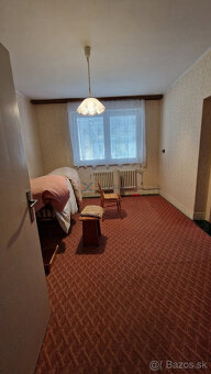 Rodinný dom 4-izbový Jarok - 12