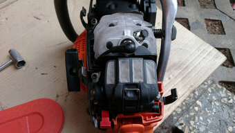 Pila Husquarna 560 XP - 12