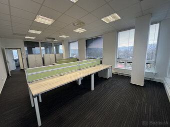 Prenájom kancelárskych priestorov 210m² v časti Bratislava Ž - 12