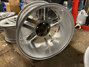 Momo Arrow 5x120 R17 - 12