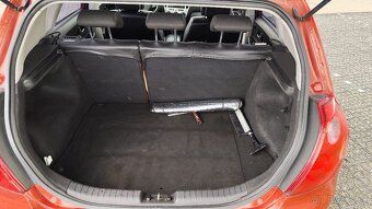 Predám - KIA CEED 1,6 CRDI r.v. 2007 - 12