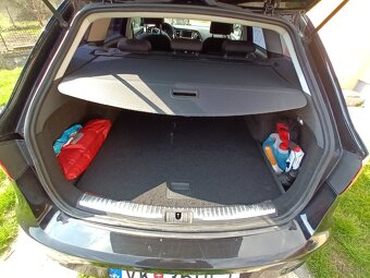 SEAT LEON ST 1,6TDI/81KW DSG 2016 - 12