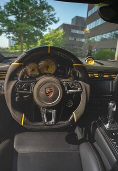 Porsche 911 turbo s - 12