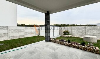 ALL INCLUSIVE | NOVOSTAVBA | CHORVÁTSKY GROB - ČIERNA VODA - 12