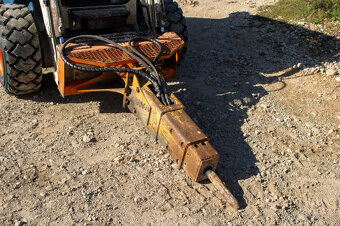 Šmykom riadený nakladač Novotny B 961+ príslušenstvo - 12