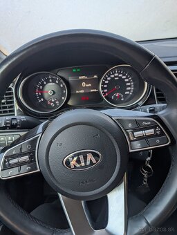 KIA XCeed 1.5 T-GDi GOLD Hatchback Manuál - 12