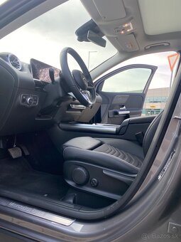 Na prodej Mercedes Benz GLA 200D - 12